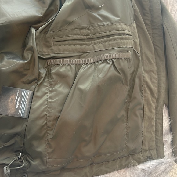 lululemon dark green nylon jacket (like new) - Picture 8 of 11